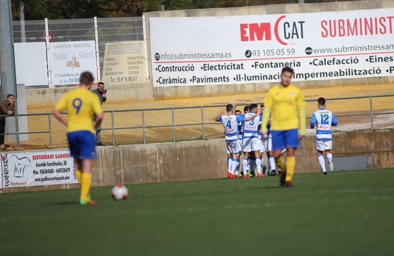 Tercera Divisió. Jornada 25. UE CASTELLDEFELS - AE PRAT: 1-3. Sense opcions contra un Prat superior