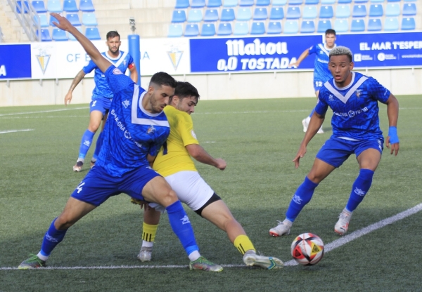 Tercera #RFEF 23-24. Jornada 2. CF BADALONA - UE CASTELLDEFELS: 0-0. Gran exercici de resistència