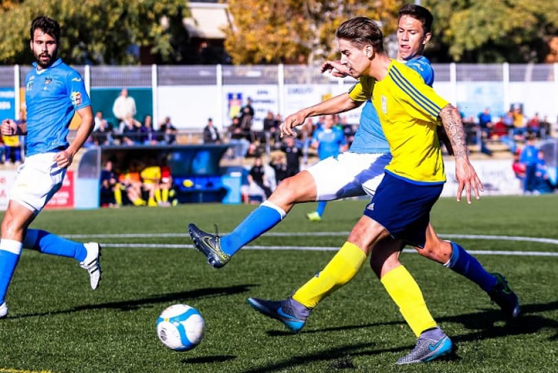 Jornada 13. UE CASTELLDEFELS - LLEIDA ESPORTIU B: 3-1. Cinquè triomf seguit i liderat!