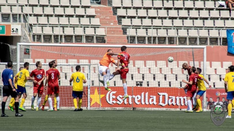 Jornada 2. Tercera Divisió. TERRASSA FC - UE CASTELLDEFELS: 1-0. &#039;Calorada&#039; i derrota per la mínima