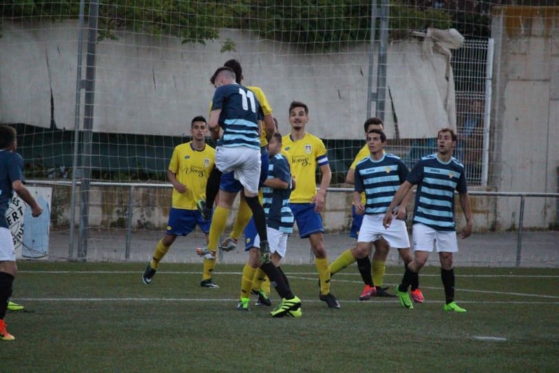 Tercera Catalana. Grup 8. UE CASTELLDEFELS B - FC SANT ESTEVE SESROVIRES: 2-3