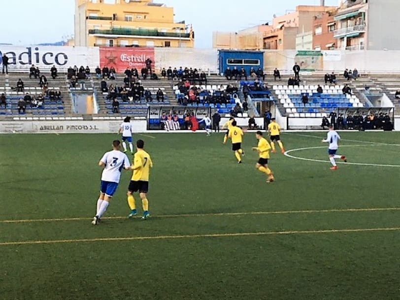 Tercera Divisió. Jornada 24. EC GRANOLLERS - UE CASTELLDEFELS: 1-2. Partit seriós i tres punts per arribar a la trentena