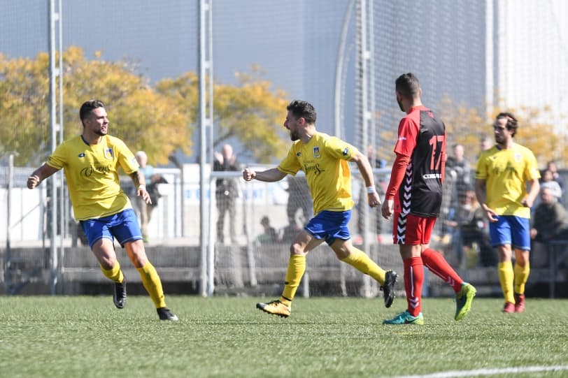 Tercera Divisió. Jornada 27. UE CASTELLDEFELS - CE L&#039;HOSPITALET: 1-1. Punt de prestigi