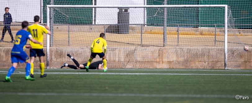 Tercera #RFEF 22-23 (Grup 5). UE CASTELLDEFELS - UE SANT ANDREU: 2-4. Massa concessions contra un gran rival