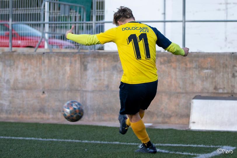 Tercera Catalana 21-22 (Grup 10). Jornada 31. UE CASTELLDEFELS B - AF VETERANS CATALUNYA: 1-3. La major efectivitat barcelonina marca la diferència