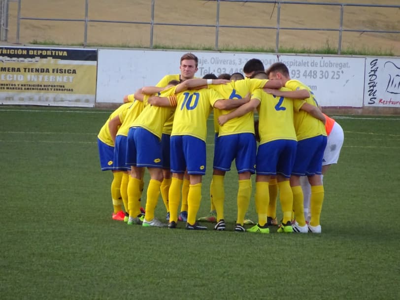 Tercera Catalana (Grup 8). Jornada 23. UE CASTELLDEFELS B - UE TORRELLES: 2-3. No troben la reacció