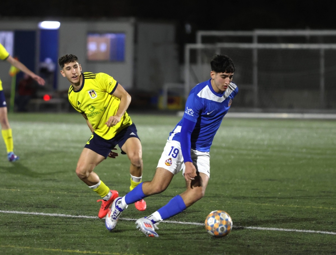 Lliga Elit 24-25. UE CASTELLDEFELS - CF VILANOVA: 1-2. Segona derrota consecutiva a casa